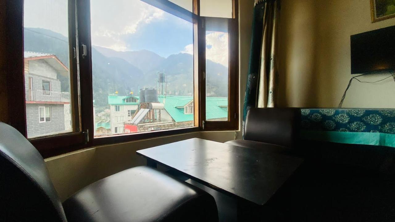 Aastha Regency, Unlimited Free Breakfast And Dinner Include Apartment